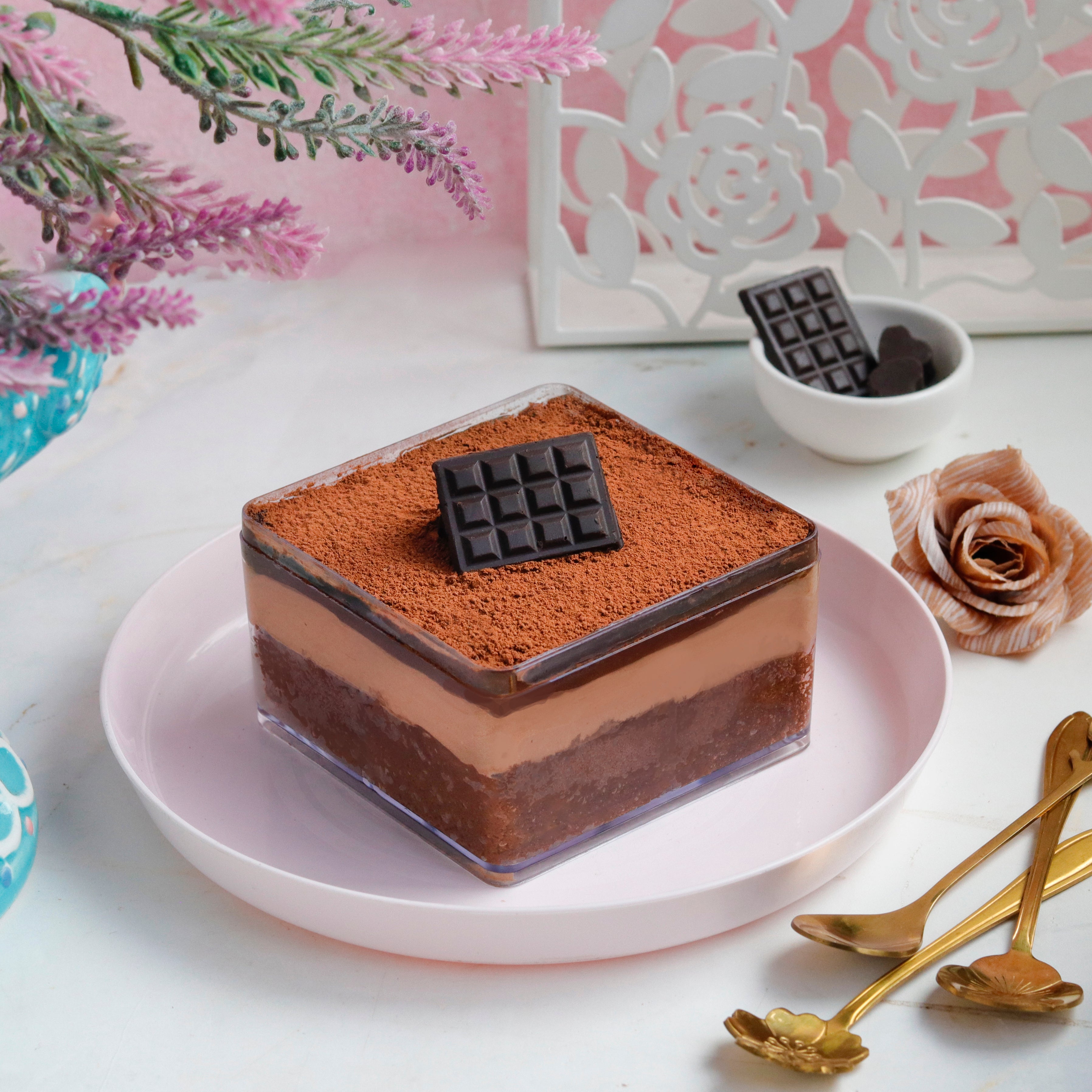 Nutella Hazelnut Chocolate Mini Dream Cake - 300 gms – The Dessert Symphony