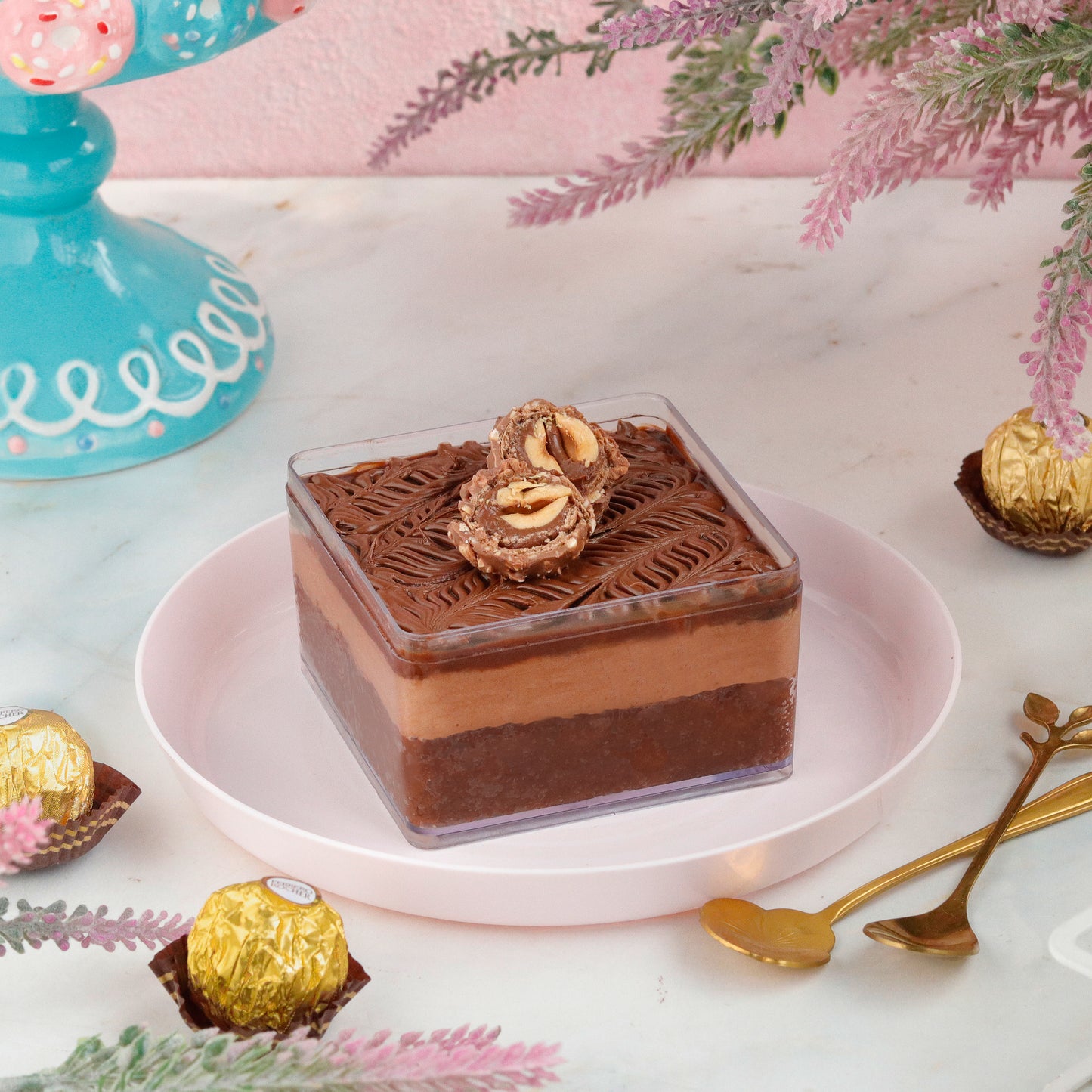 Ferrero Rocher Chocolate Mini Dream Cake - 300 gms