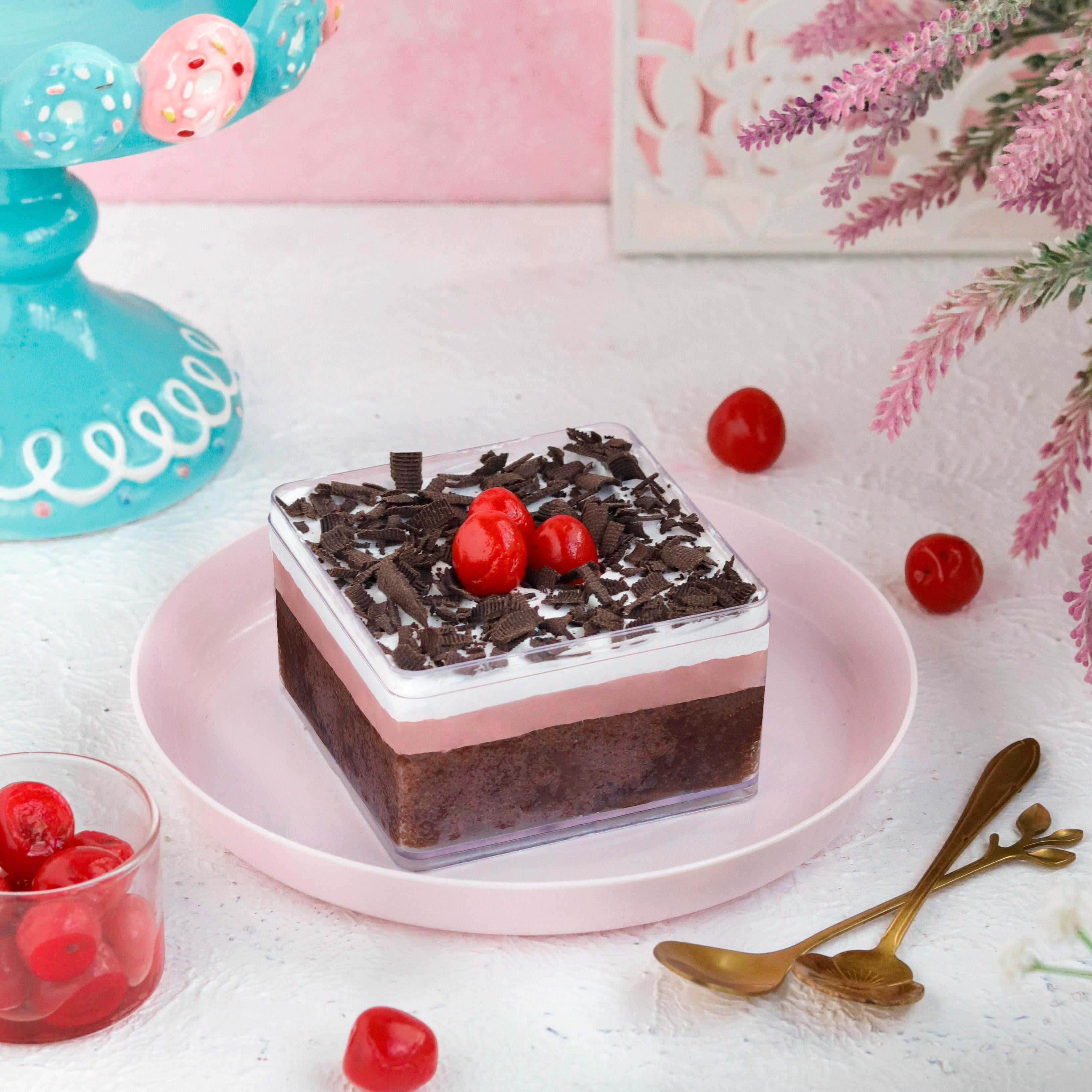 Buy Mini Dark Chocolate Espresso Crunch Cake in Bangalore | Send Mini Dark  Chocolate Cakes Online